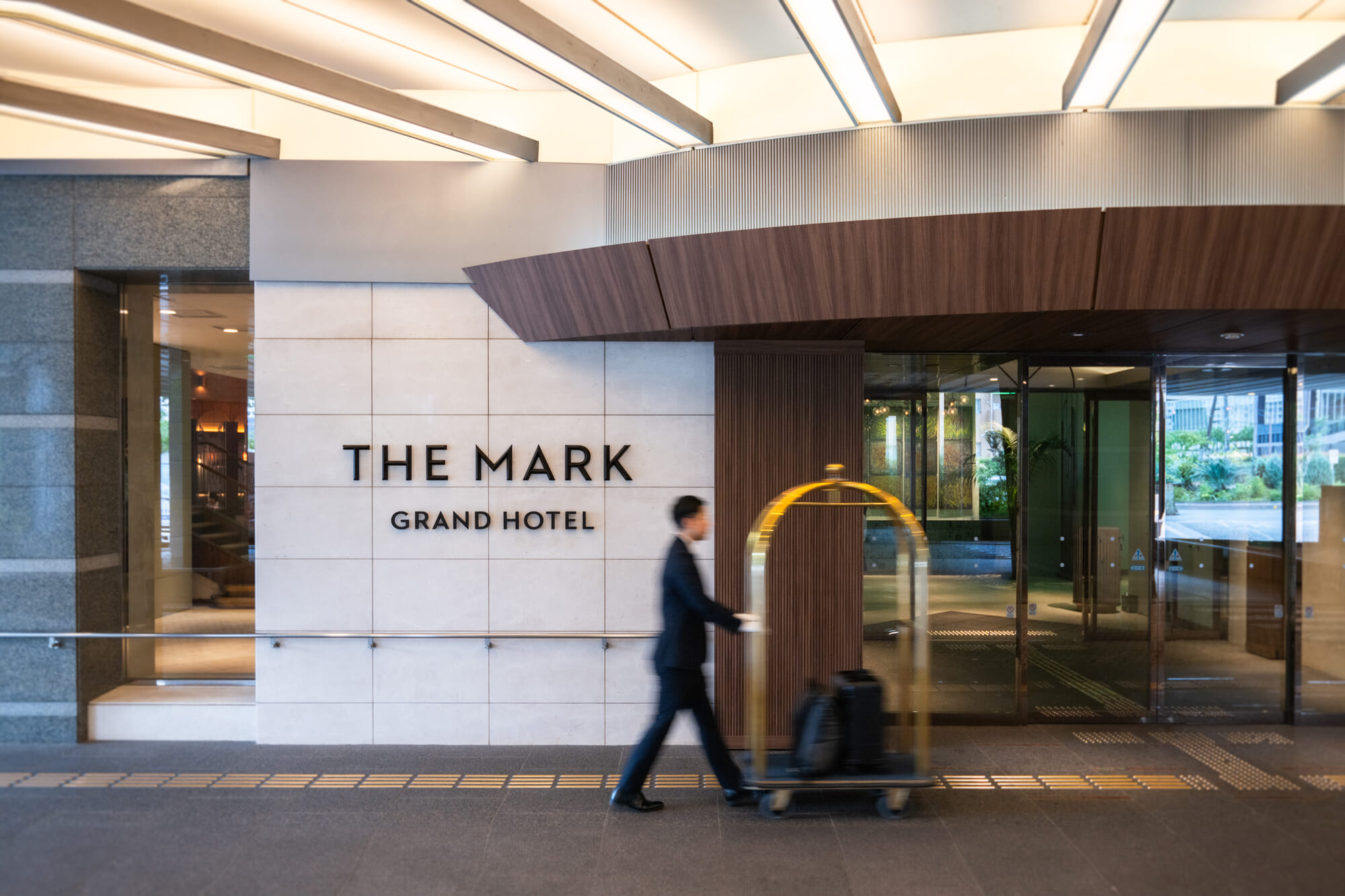 THE MARK GRAND HOTEL ホテルスタッフ