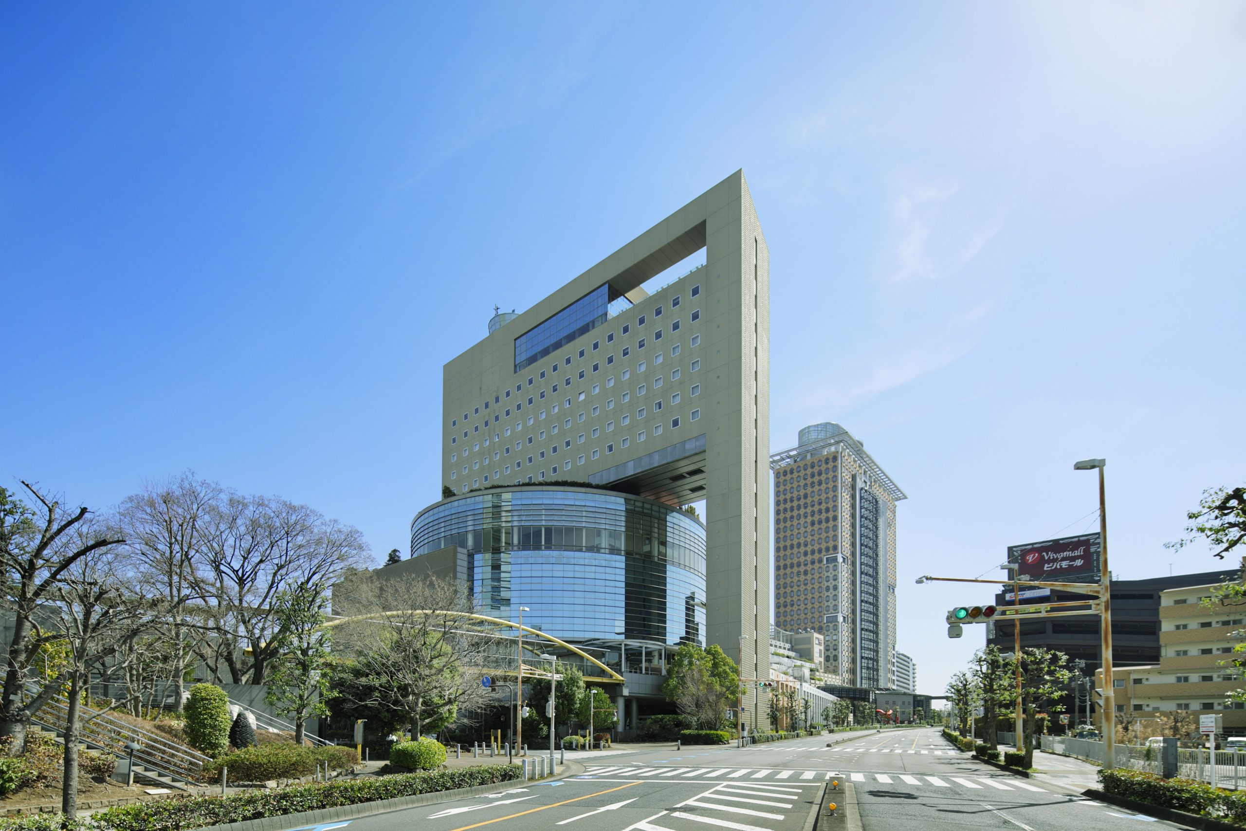 THE MARK GRAND HOTEL  レストランスタッフ