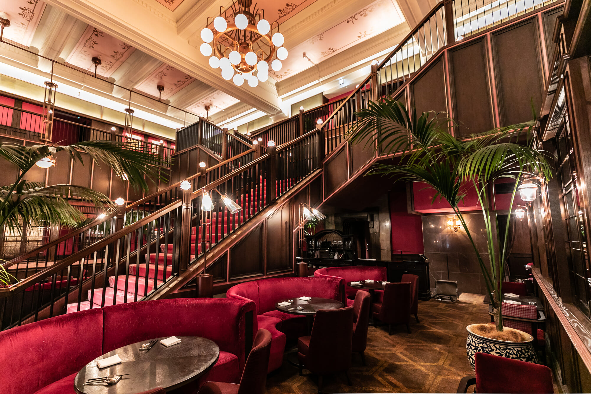 THE CONDER HOUSE レストラン サービススタッフ